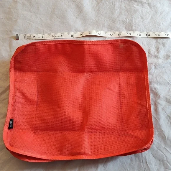 Packing Cubes Travel Bundle Collapsible Water Bottle & Silicone Bottle Covers - Picture 9 of 16